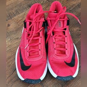 Nike Air Max Infuriate 2 Basketball shoes